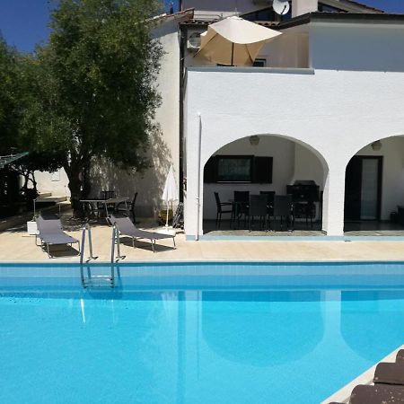 Ferienhaus Bozena Appartment 1 เวอร์ซาร์ ภายนอก รูปภาพ