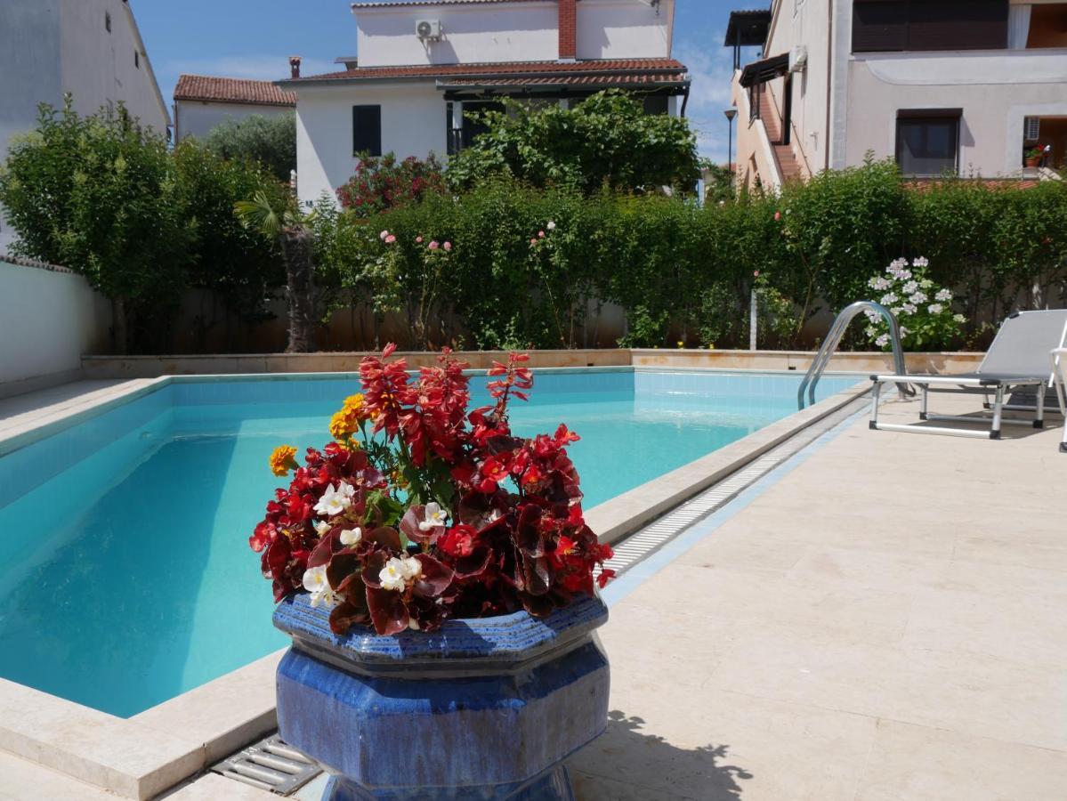 Ferienhaus Bozena Appartment 1 เวอร์ซาร์ ภายนอก รูปภาพ