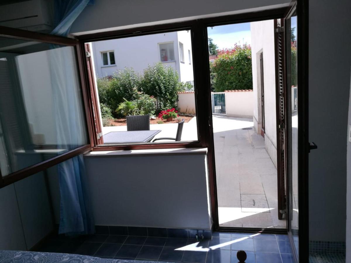 Ferienhaus Bozena Appartment 1 เวอร์ซาร์ ภายนอก รูปภาพ